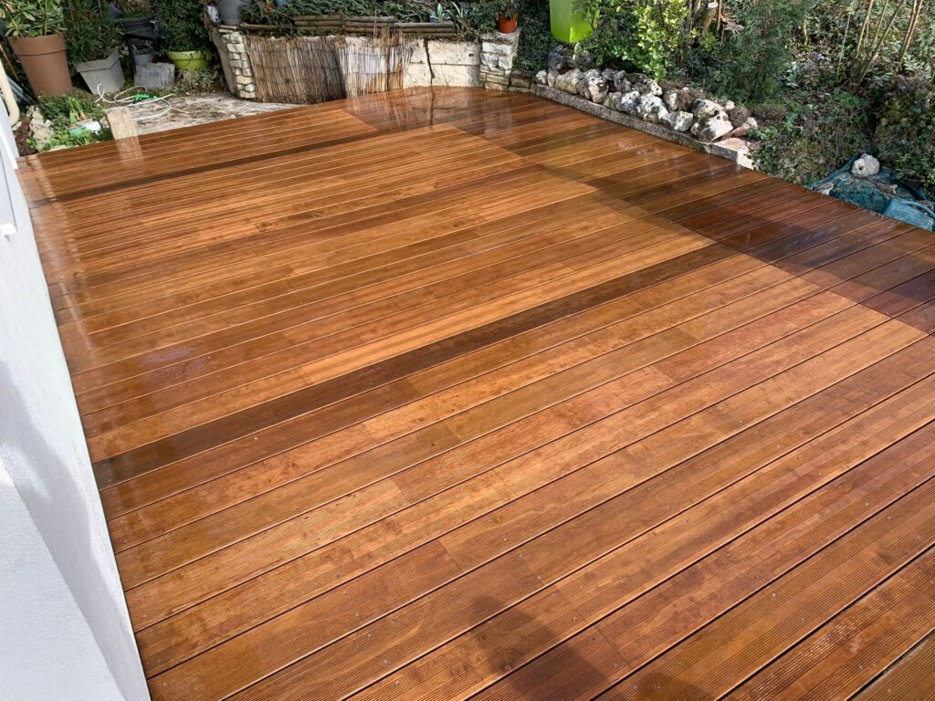 Terrasse en bois proche d'Angoulême en Charente, Croisé Bâtiment